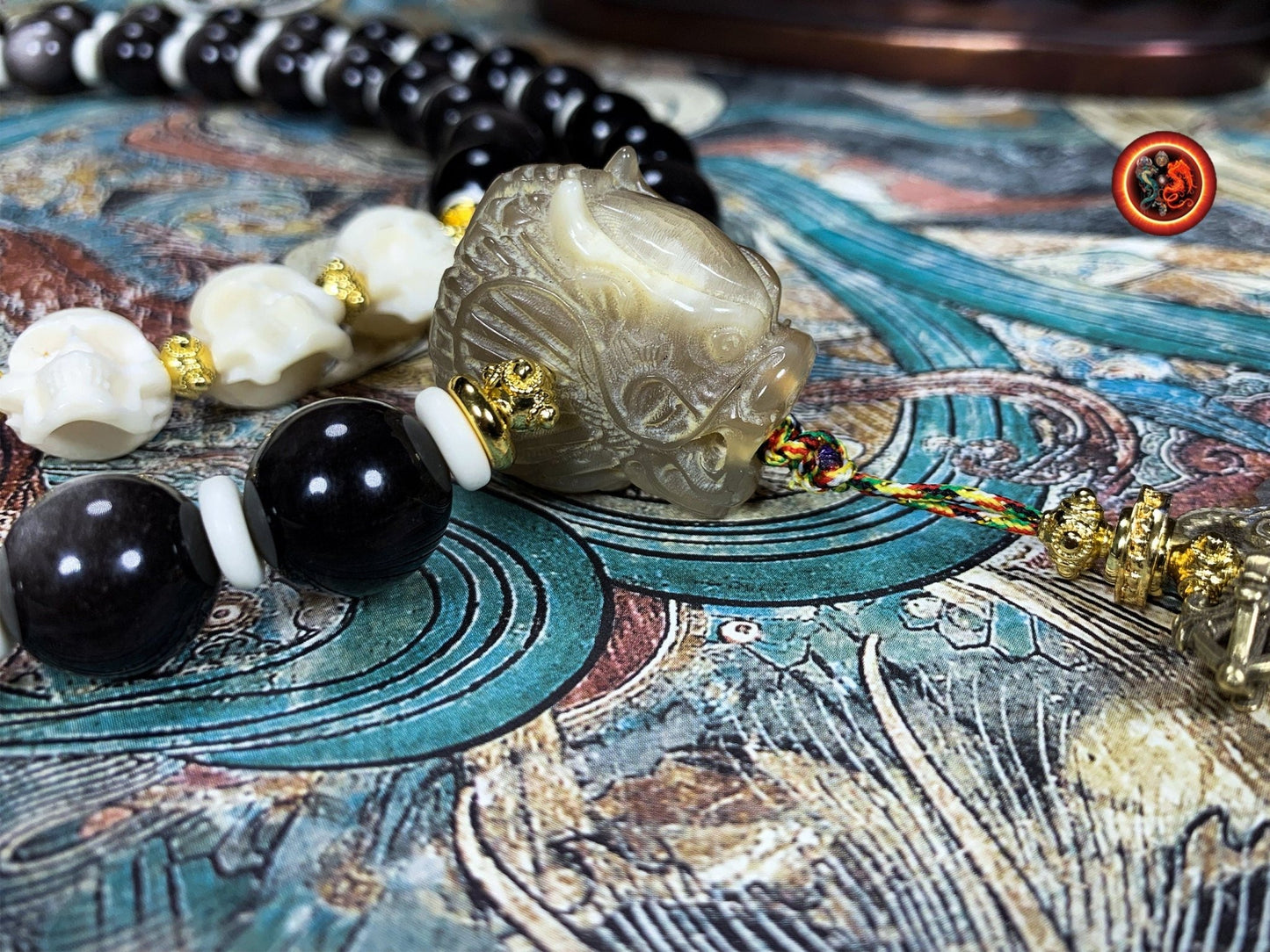 Mala artisanal- 54 perles d'obsidiennes argentées. | obsidian dragons