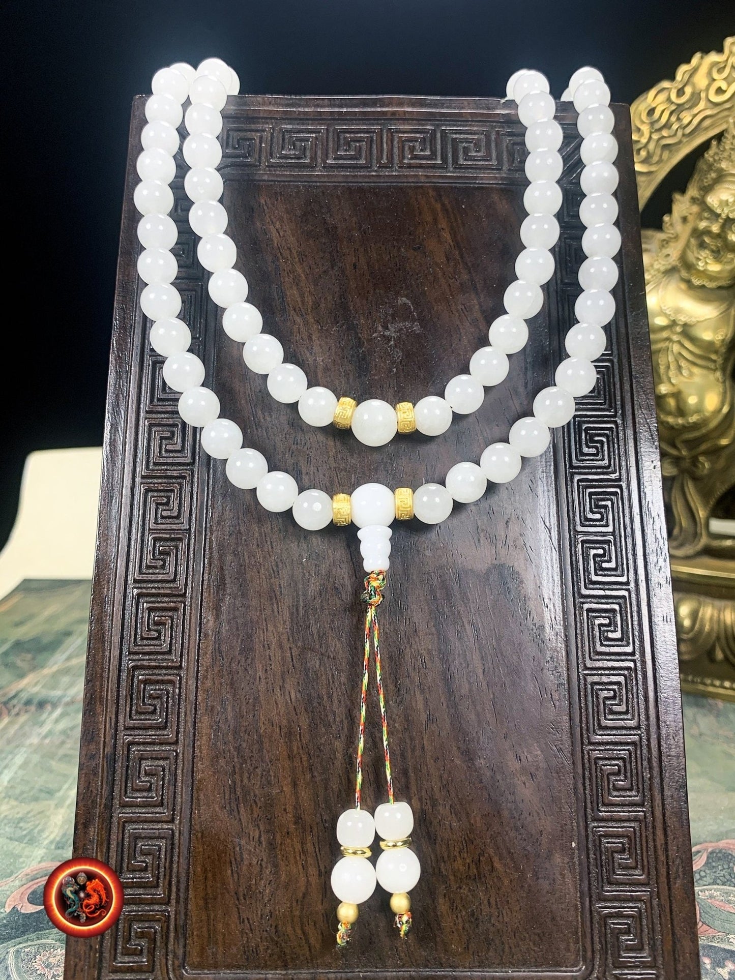 Mala artisanal en jade blanc- Chapelet bouddhiste | obsidian dragons
