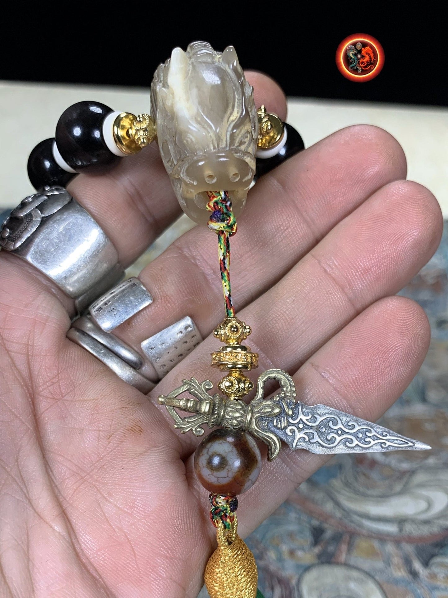 Mala artisanal- 54 perles d'obsidiennes argentées. | obsidian dragons