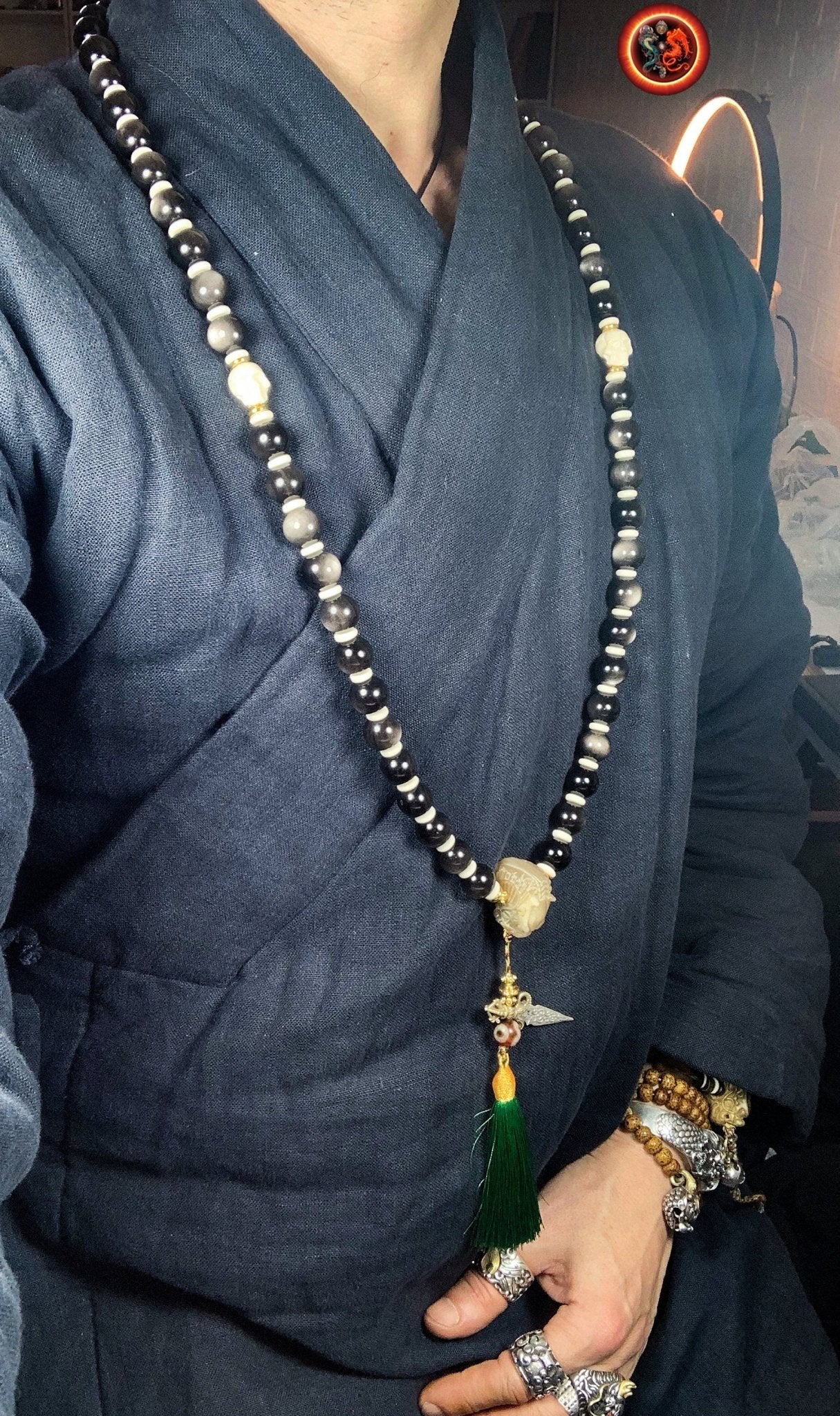 Mala artisanal- 54 perles d'obsidiennes argentées. | obsidian dragons