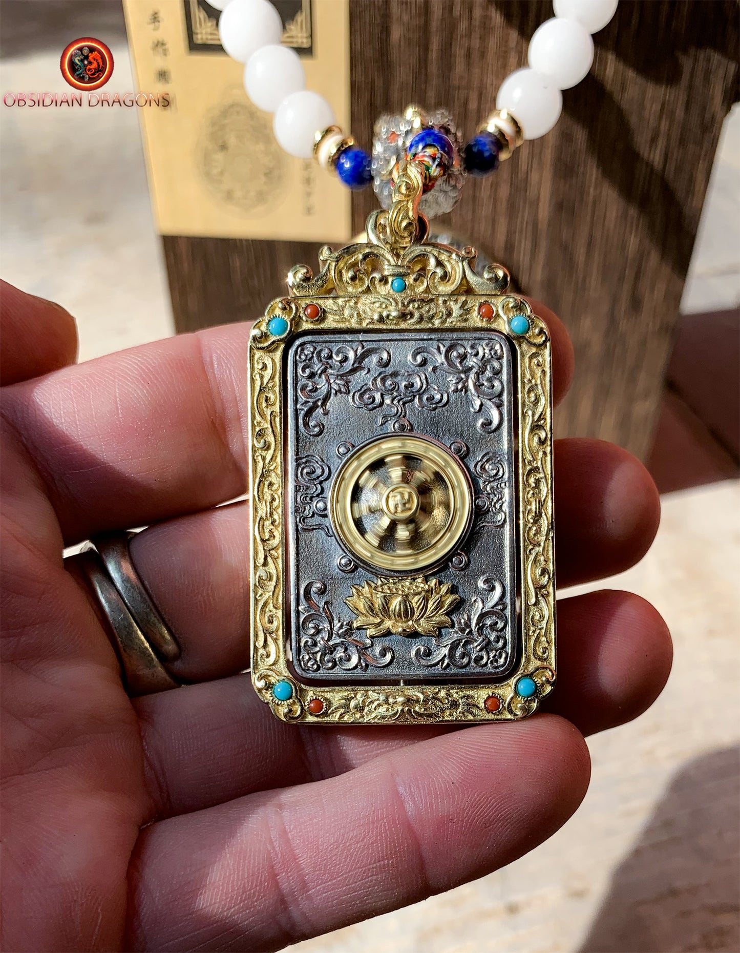 Mala en jade. Déité de la richesse tibétaine Jambhala