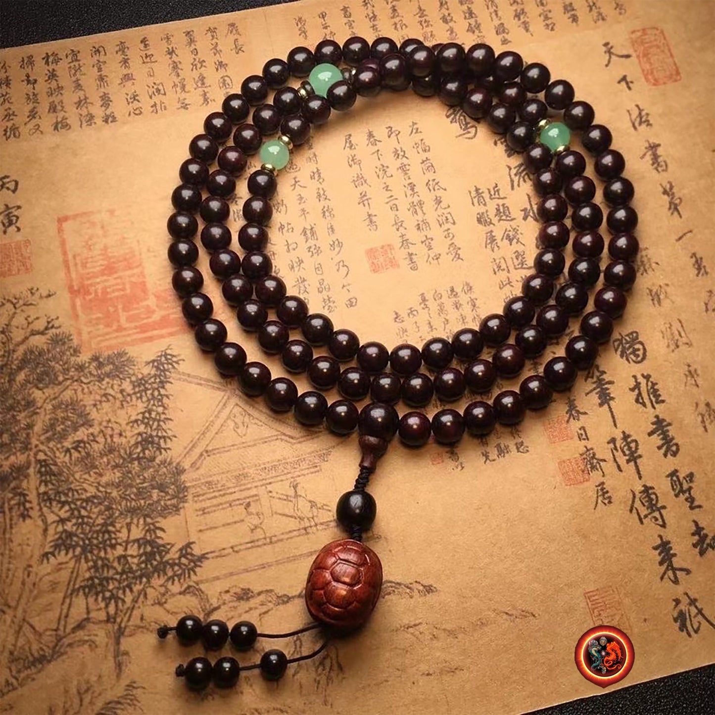 Mala, chapelet de prieres et meditation bouddhiste.108 perles de santal rouge de 08mm de diamètre chacune, jade de type néphrite - obsidian dragon