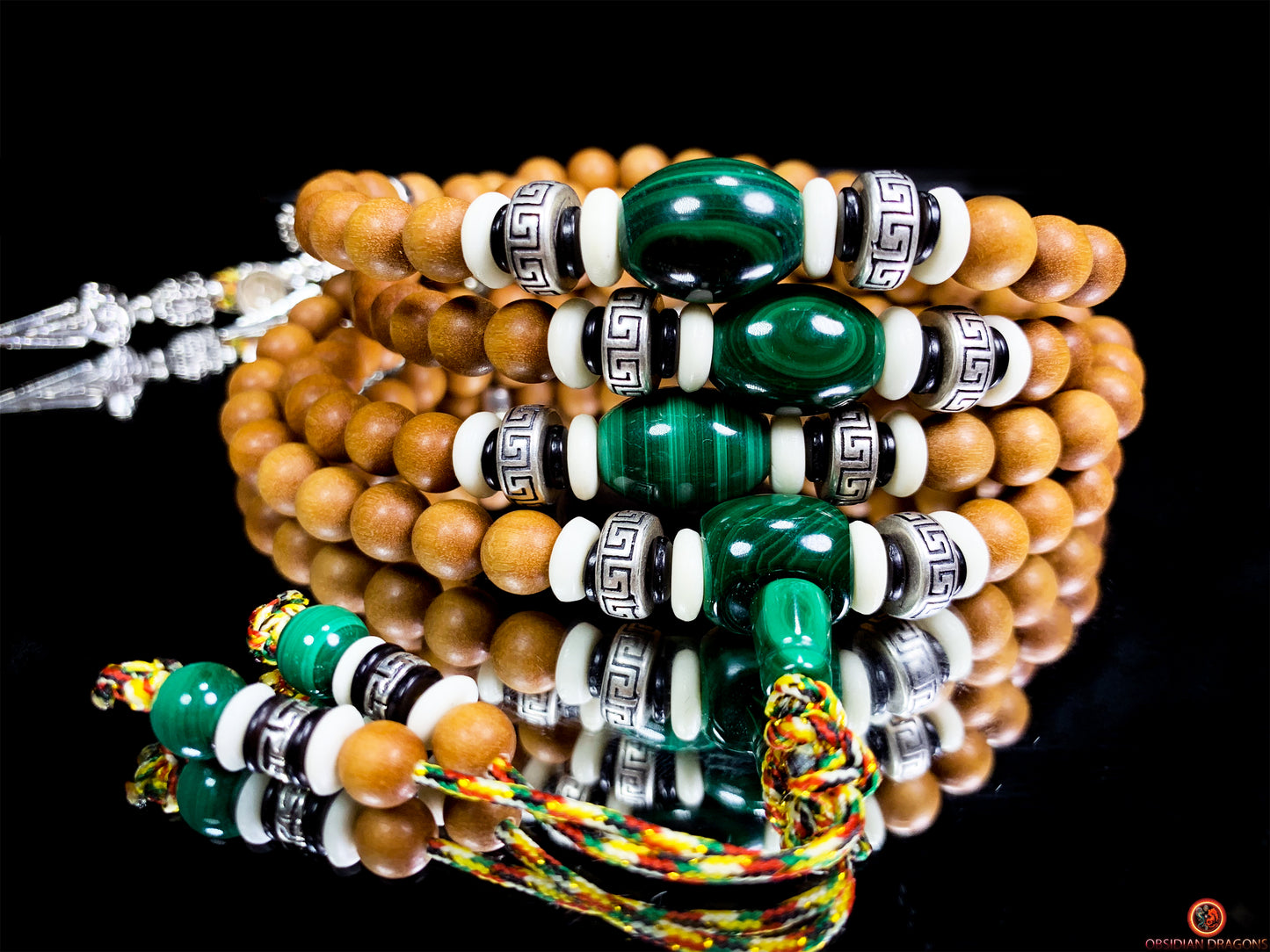 Mala tibétain en santal – Malachite – Argent 925 – Vajrayana | obsidian dragons