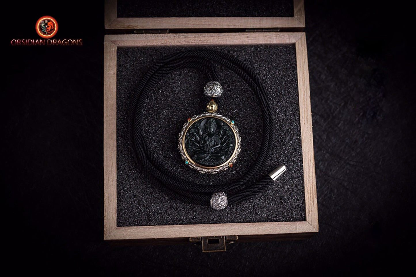 Pendentif Bouddha jade et argent- Chenrezi | obsidian dragons