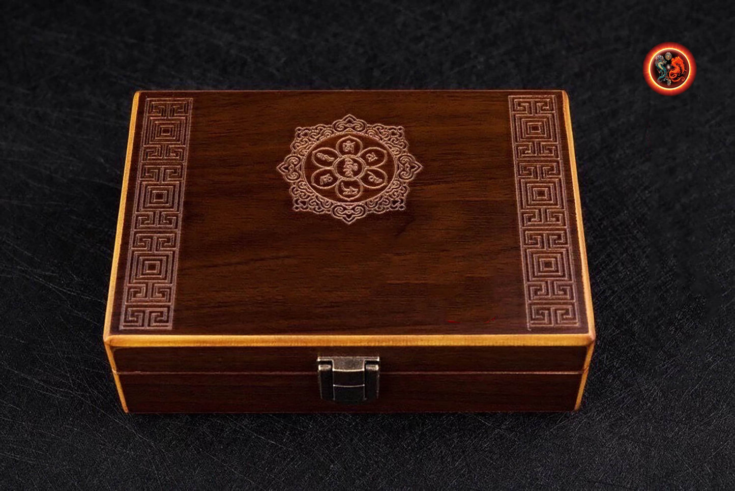 Pendentif tangka traditionnel- Ghau- Guru Rimpoché