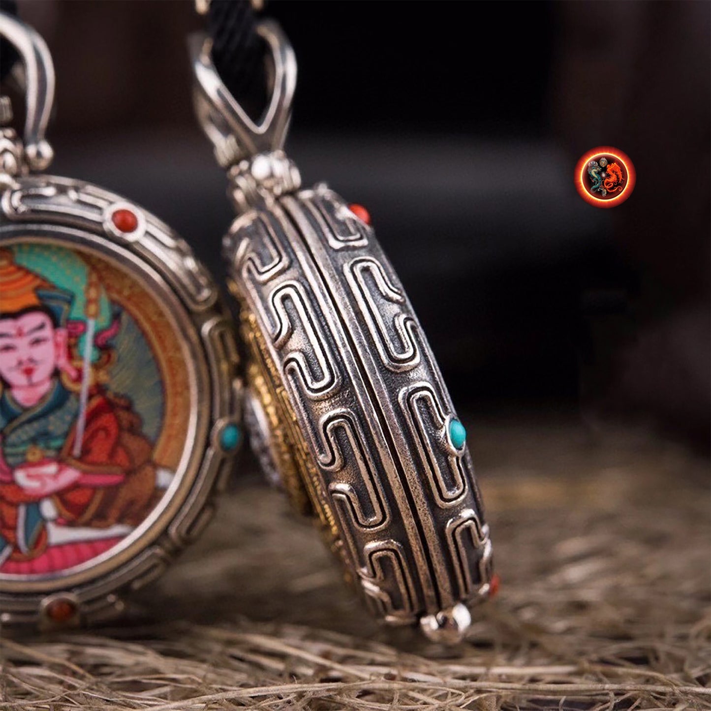 Pendentif tangka traditionnel- Ghau- Guru Rimpoché