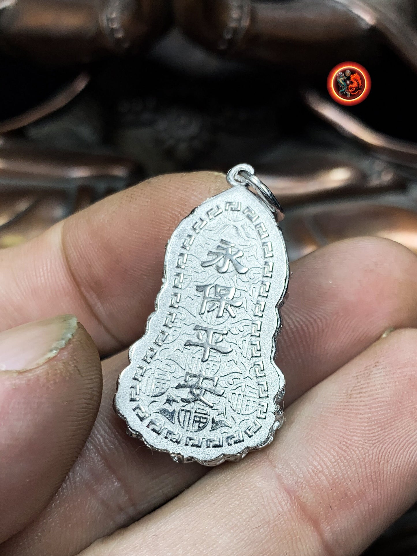 Pendentif bouddha en argent- Bodhisattva Guan Yin