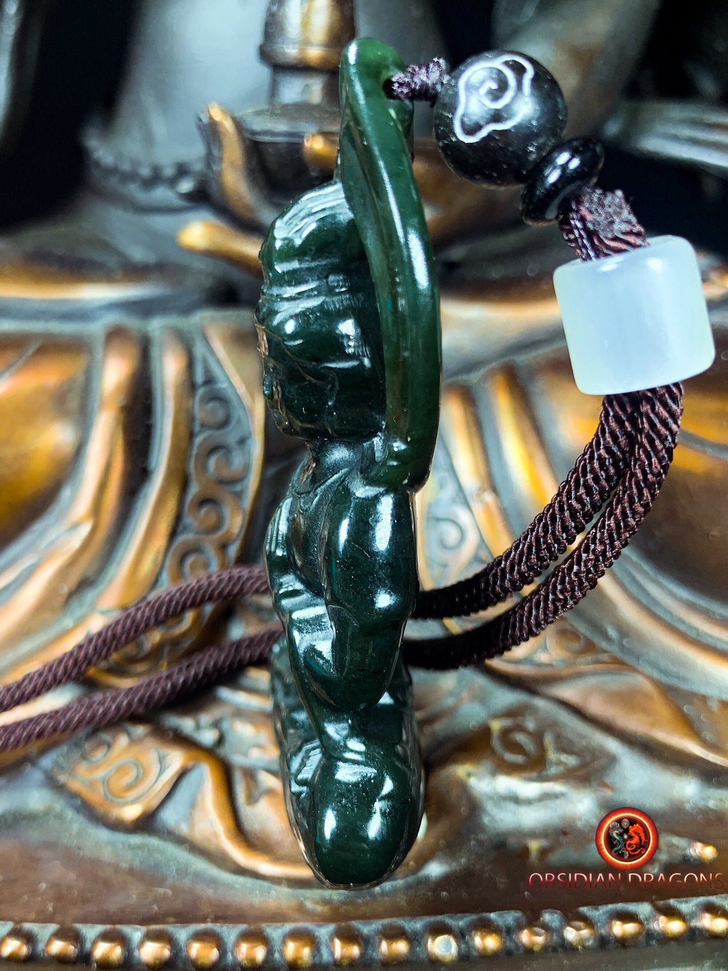 Pendentif bouddha en jade- Chenrezig