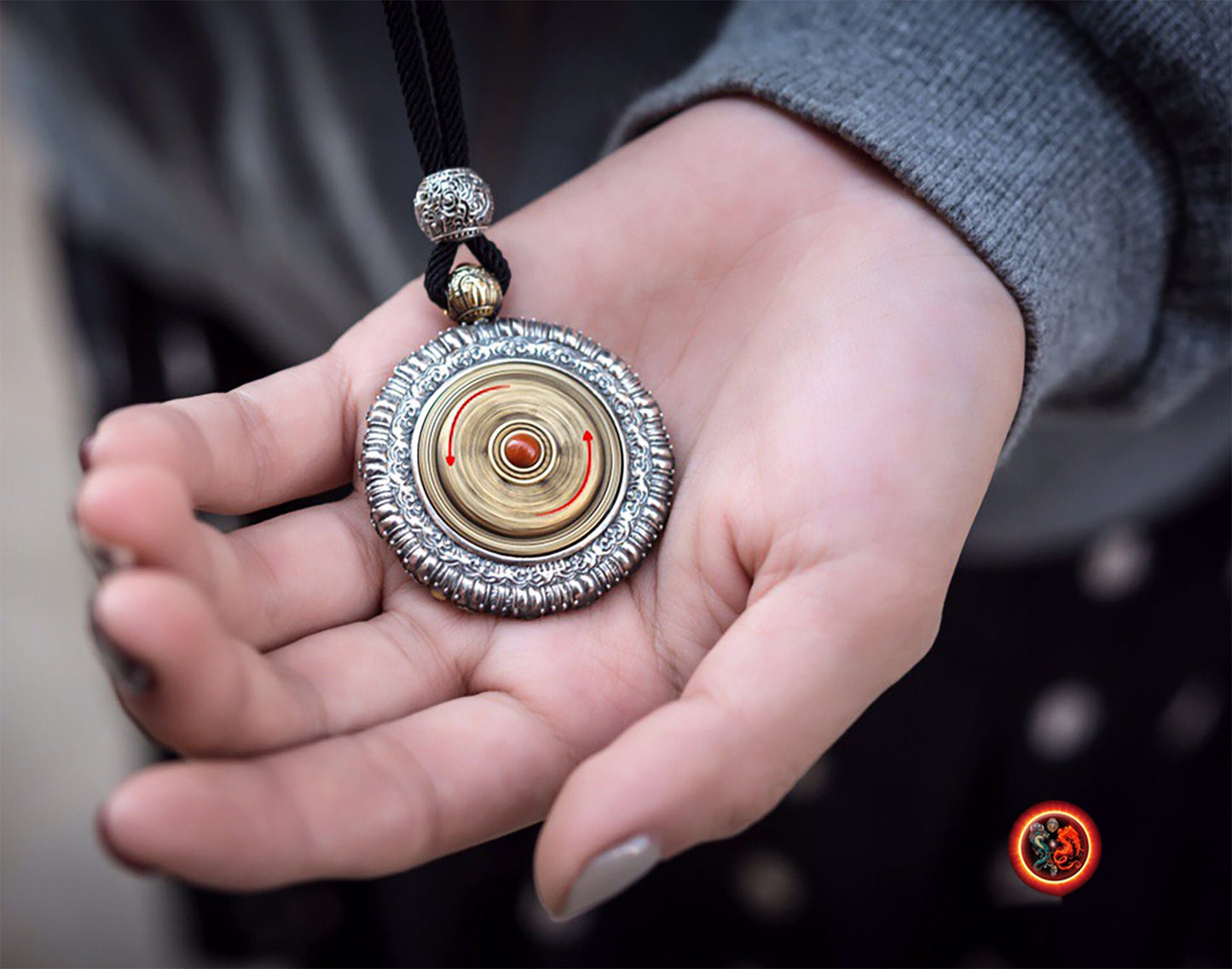 Pendentif Bouddha jade et argent- Bouddha Vairocana | obsidian dragons