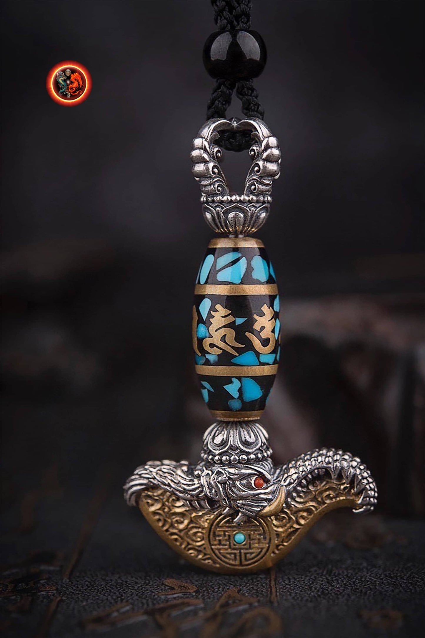 pendentif bouddhiste tibetain, kartika. Couteau des daïkinis. Tantrique. Argent 925, cuivre. DZI tournant, mantra de la compassion Turquoise - obsidian dragon