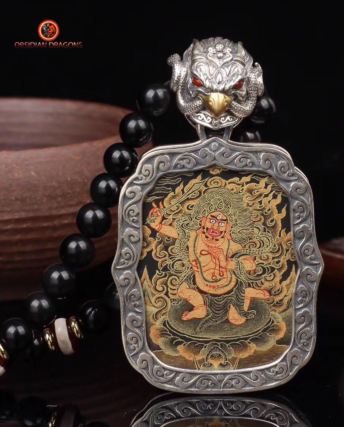 Pendentif Bouddha Acala. Tangka artisanal. Bélière Garuda. protection du bouddhisme tibétain - obsidian dragon
