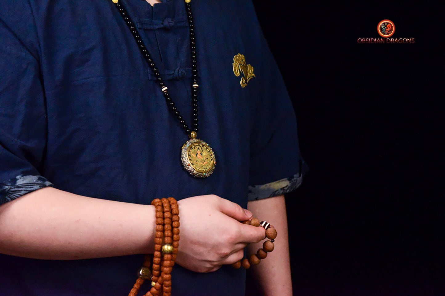 Ghau- Pendentif Tangka exceptionnel- Bouddha Manjushri | obsidian dragons