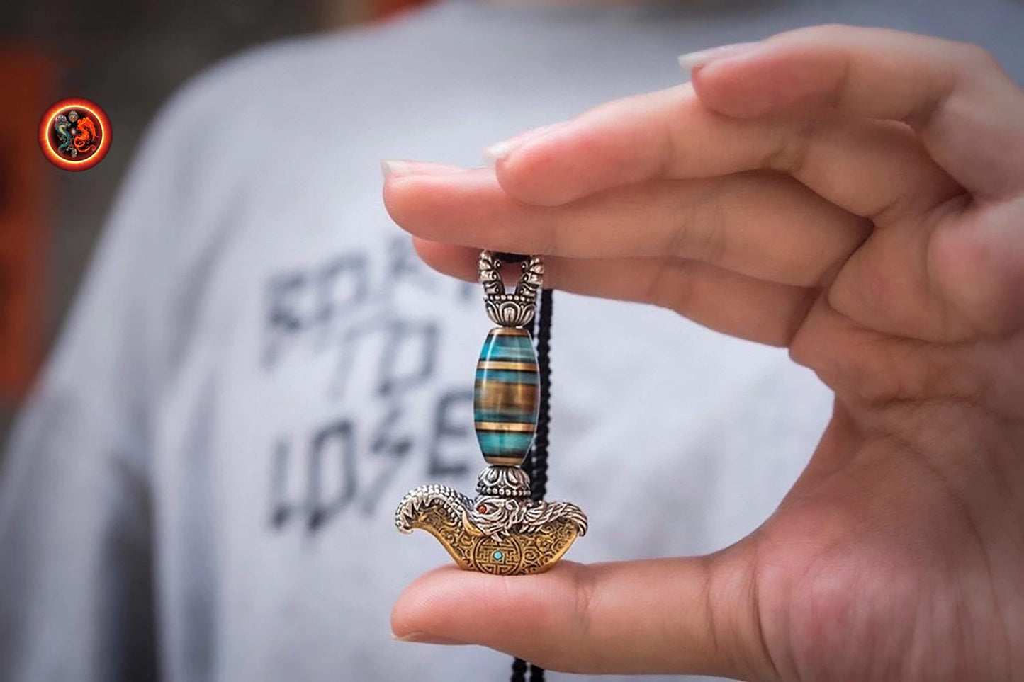 pendentif bouddhiste tibetain, kartika. Couteau des daïkinis. Tantrique. Argent 925, cuivre. DZI tournant, mantra de la compassion Turquoise - obsidian dragon
