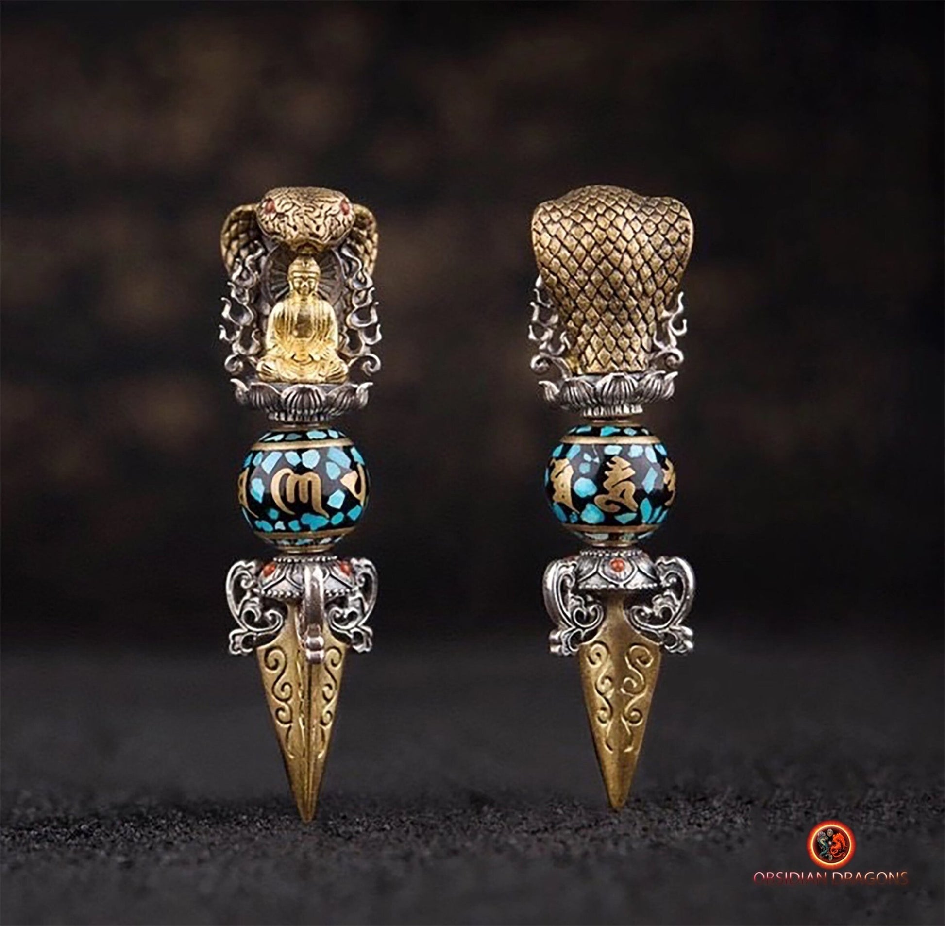 Pendentif phurba- Cobra protégeant le bouddha | obsidian dragons