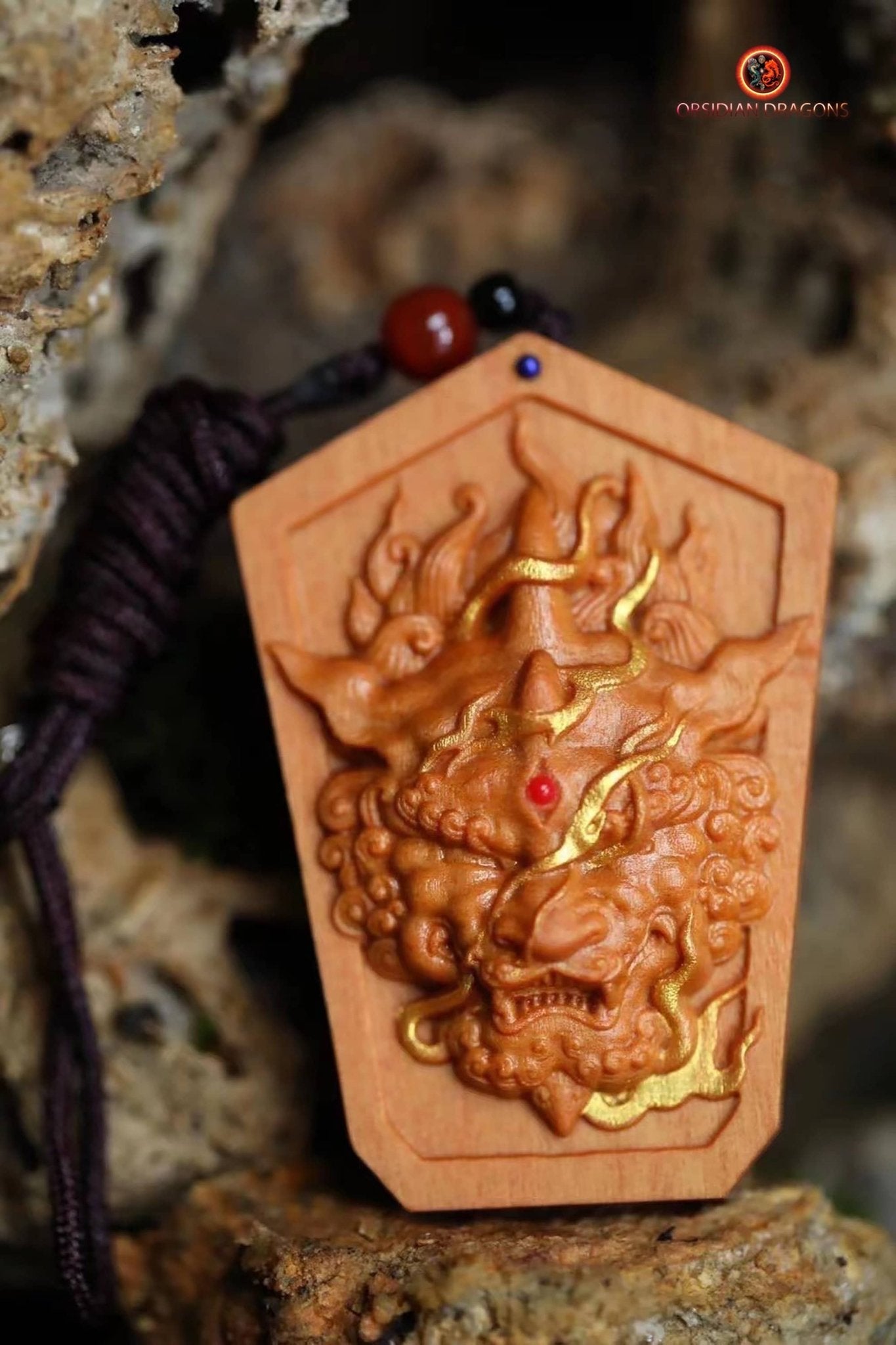 Pendentif Pixiu en santal- Rare et artisanal | obsidian dragons