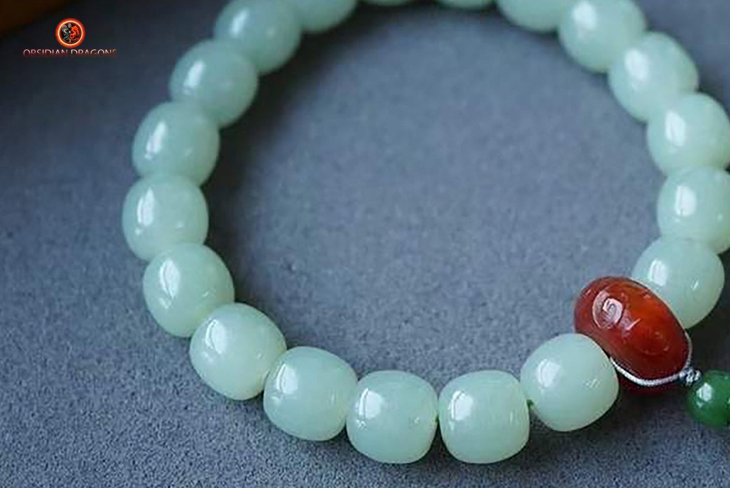 Rare Bracelet en Jade Bleu - Carpelle de Fleur de Lotus | obsidian dragons