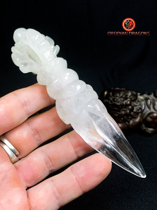 Phurba en cristal de roche- Terrasser les démons