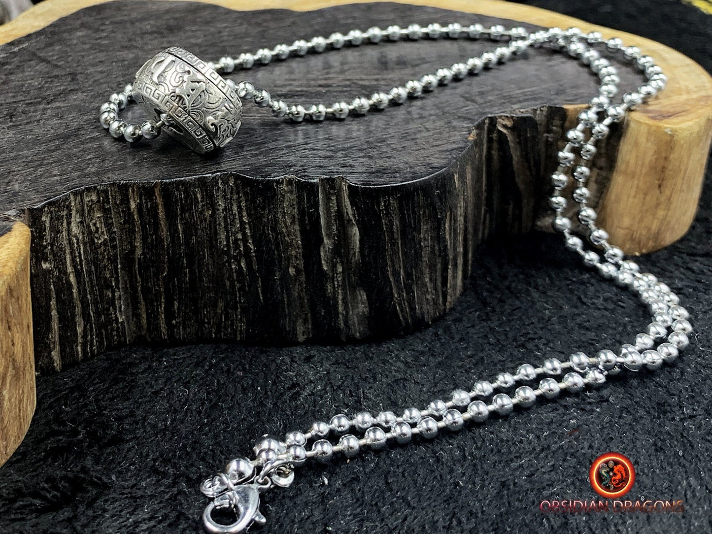 Amulette de protection tibétaine- Om Mani Padme Hum