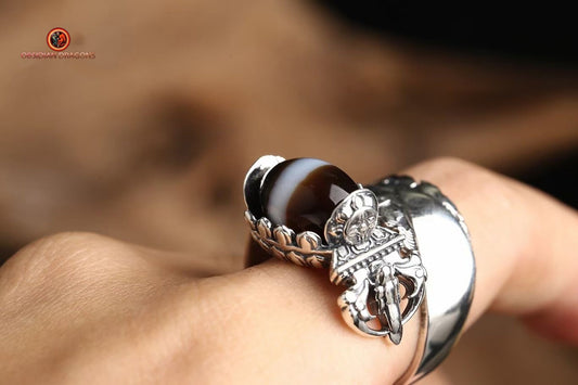 Bague bouddhiste tibétaine- DZI- épée de manjushri
