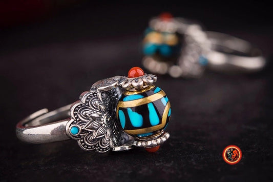 Bague bouddhiste tibétaine. DZI ou pierre celeste sacrée de protection tibétaine tournant DZI à 2 yeux, argent 925 turquoise, agate nan hong - obsidian dragon