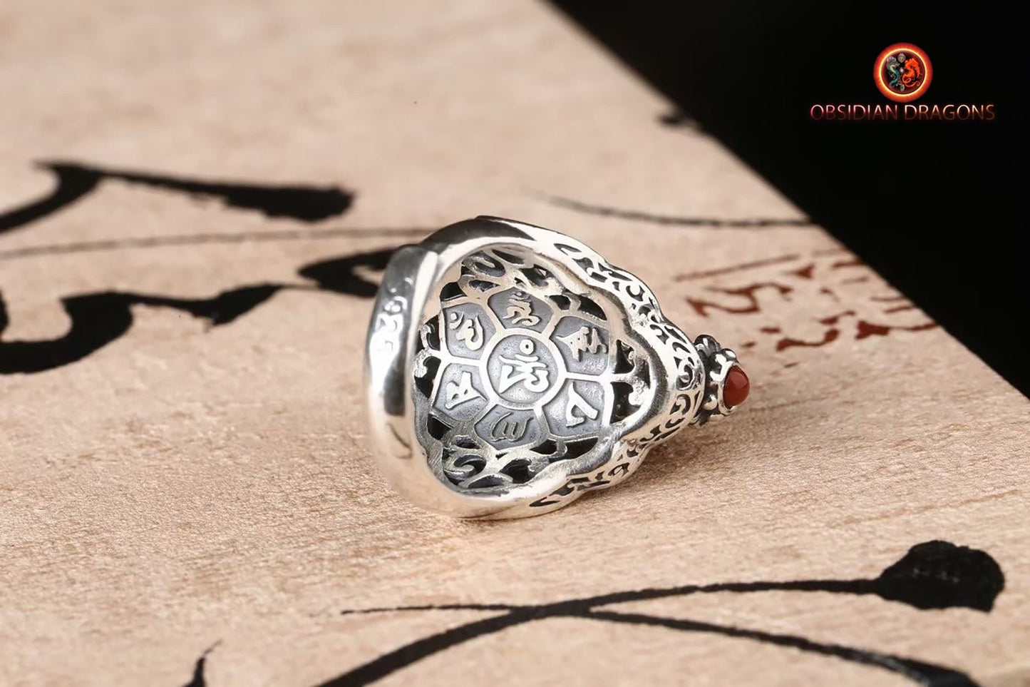 Bague mantra - om mani padme hum- moulin à prière