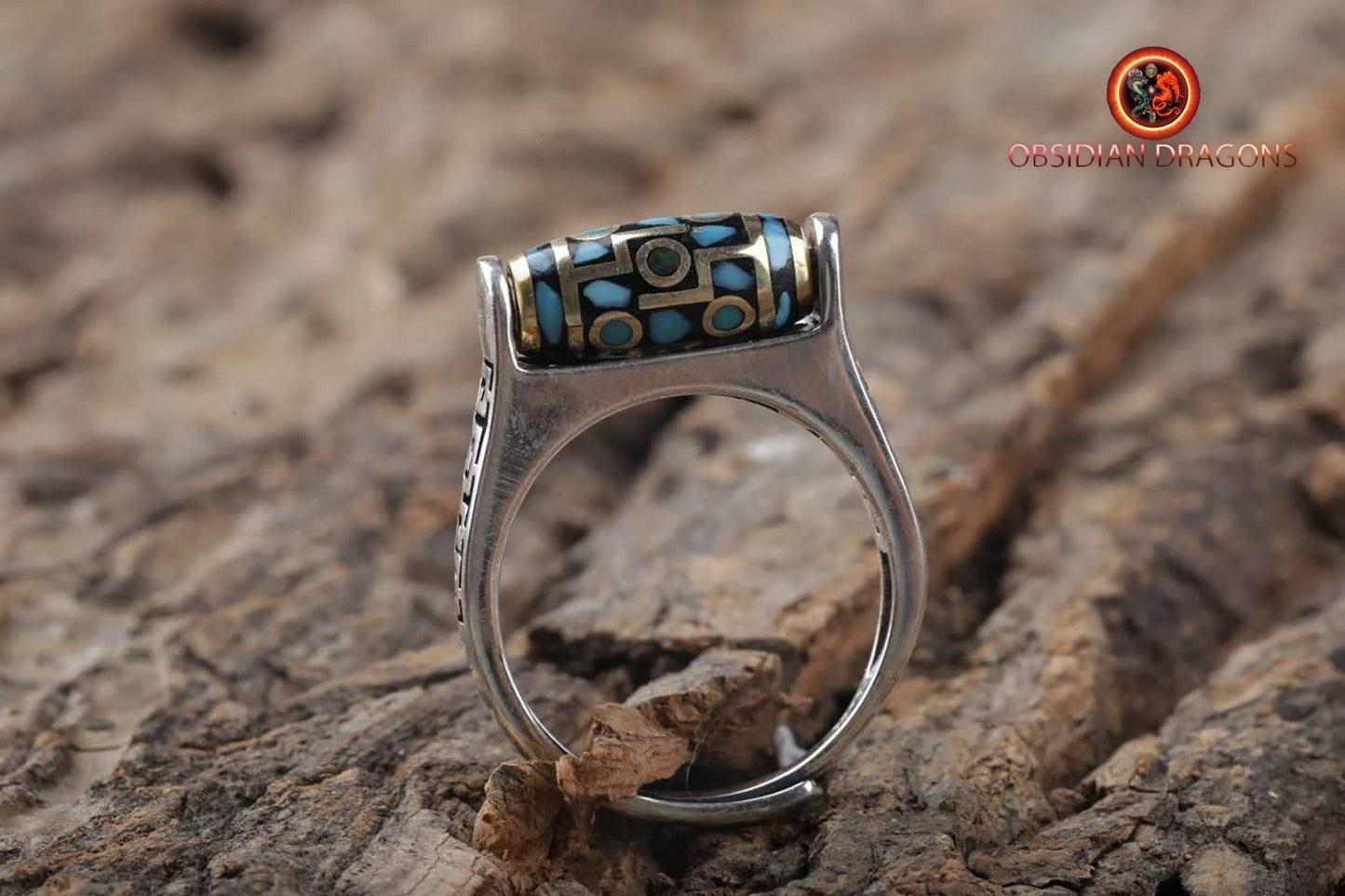 bague tibétaine.DZI, agate sacrée tibétaine à 9 yeux "expulser le mal" . Argent 925, cuivre et turquoises bague réglable à toutes tailles. - obsidian dragon