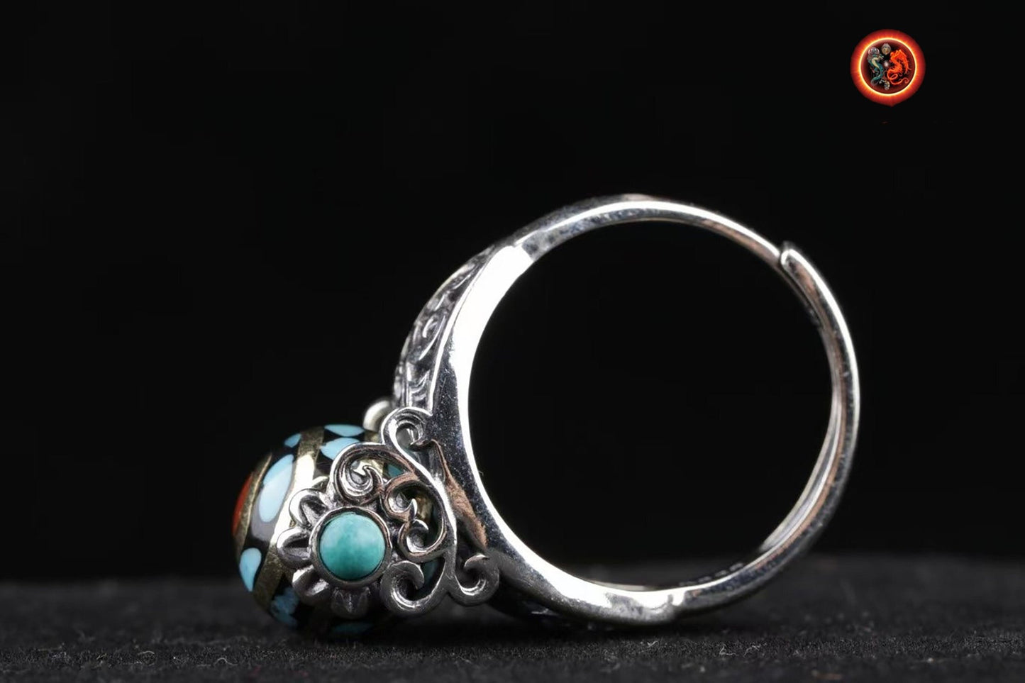 Bague bouddhiste tibétaine. DZI ou pierre celeste sacrée de protection tibétaine tournant DZI à 2 yeux, argent 925 turquoise, agate nan hong - obsidian dragon