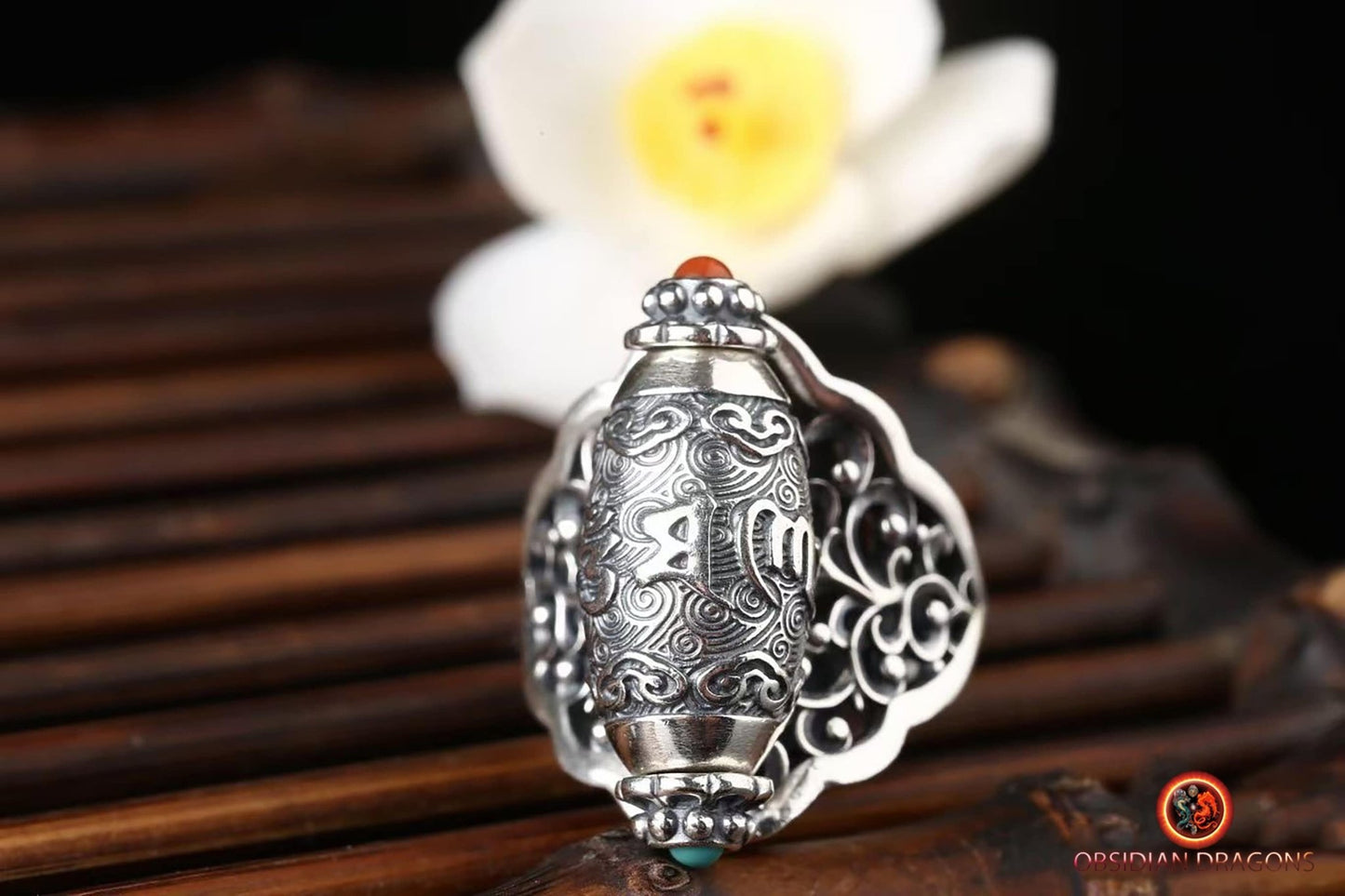 Bague mantra - om mani padme hum- moulin à prière