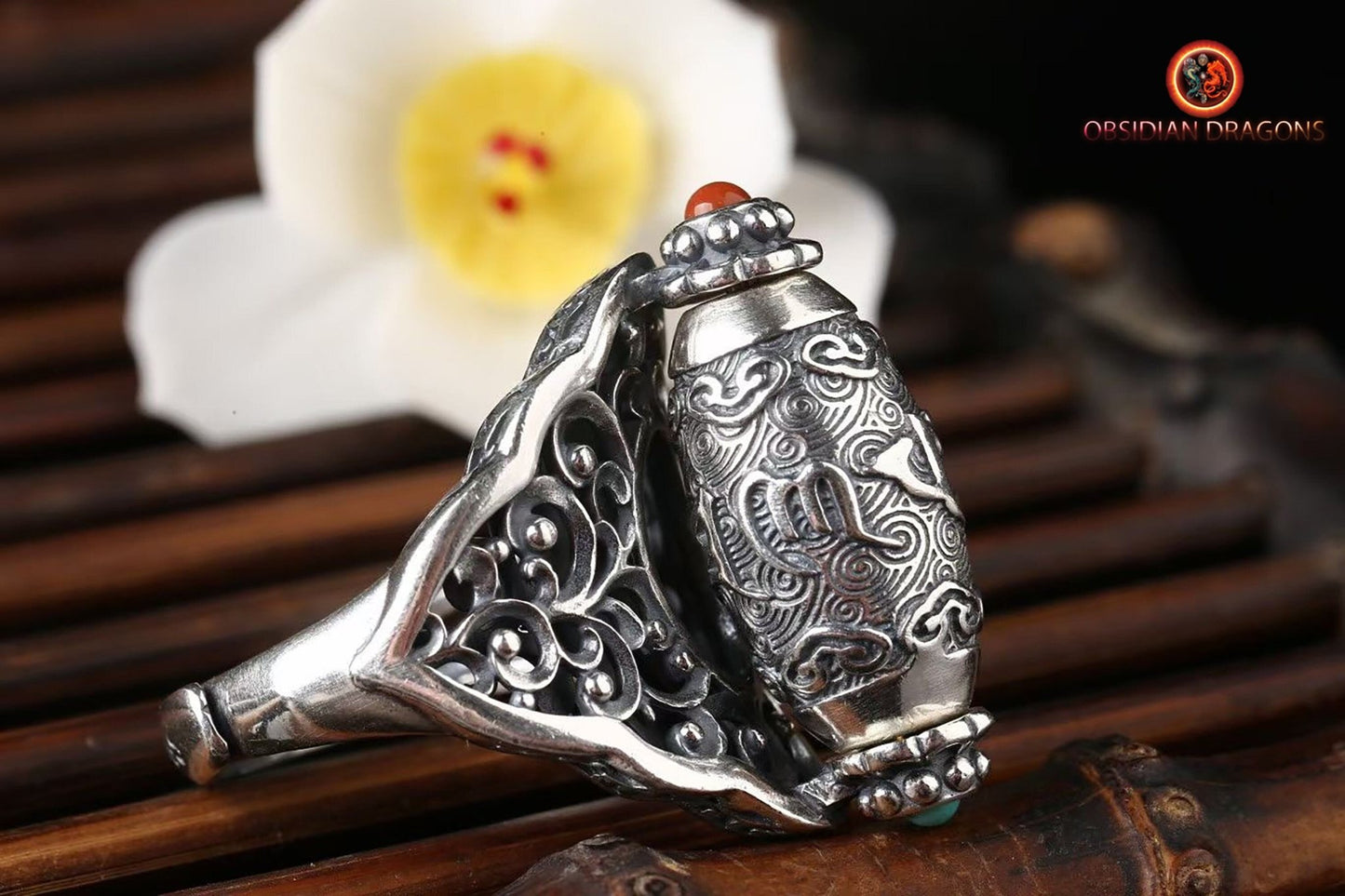 Bague mantra - om mani padme hum- moulin à prière