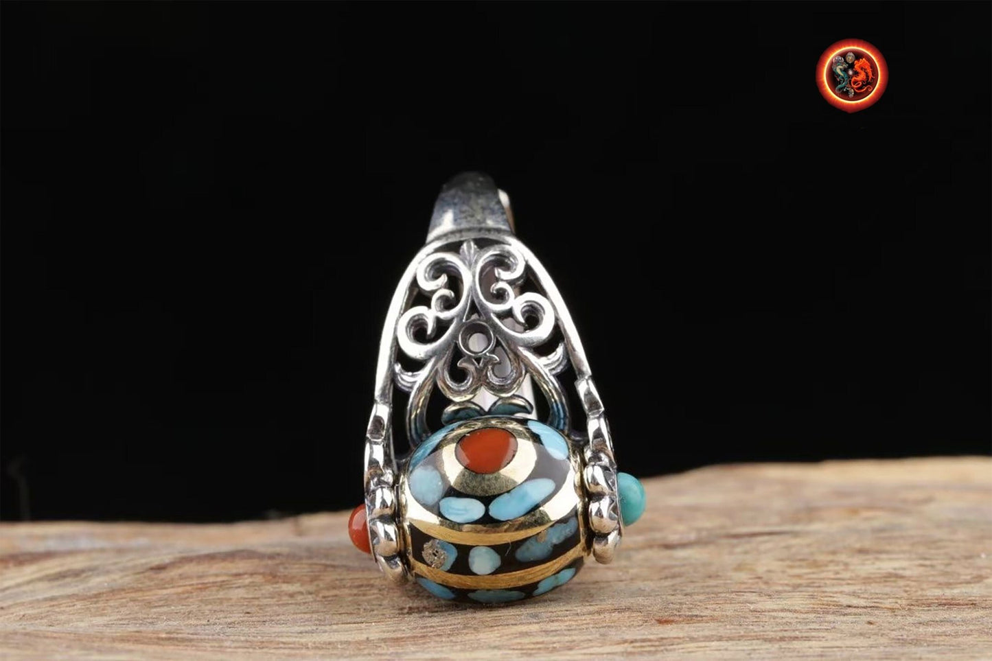 Bague bouddhiste tibétaine. DZI ou pierre celeste sacrée de protection tibétaine tournant DZI à 2 yeux, argent 925 turquoise, agate nan hong - obsidian dragon