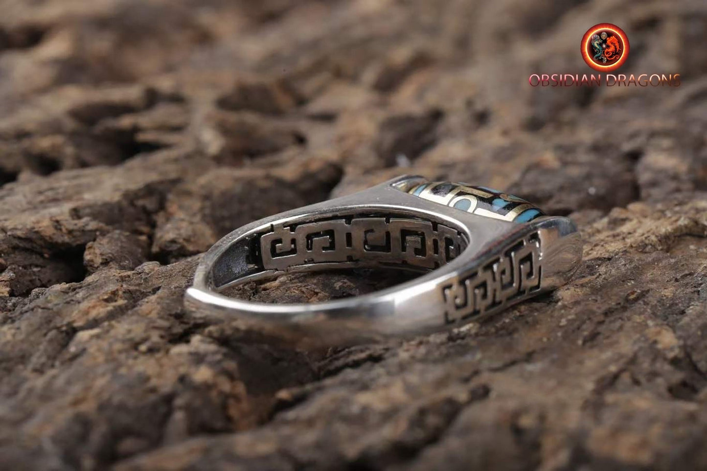 bague tibétaine. DZI, agate sacrée tibétaine mantra "Om mani padme Hum" . Argent 925, cuivre, turquoises naturelles bague réglable à toutes tailles. - obsidian dragon