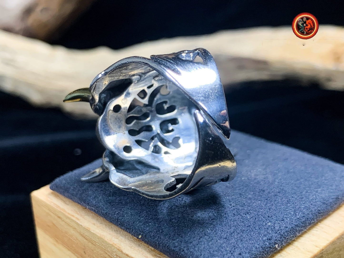 bague démon japonais