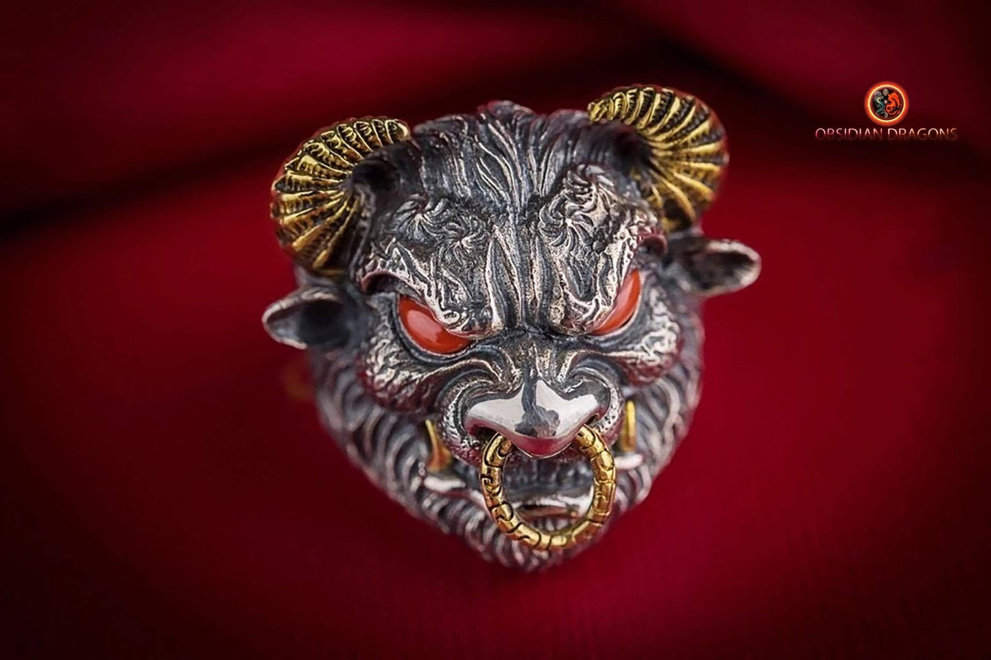 Bague, chevalière taureau. Argent 925, style Biker,Taille réglable. - obsidian dragon