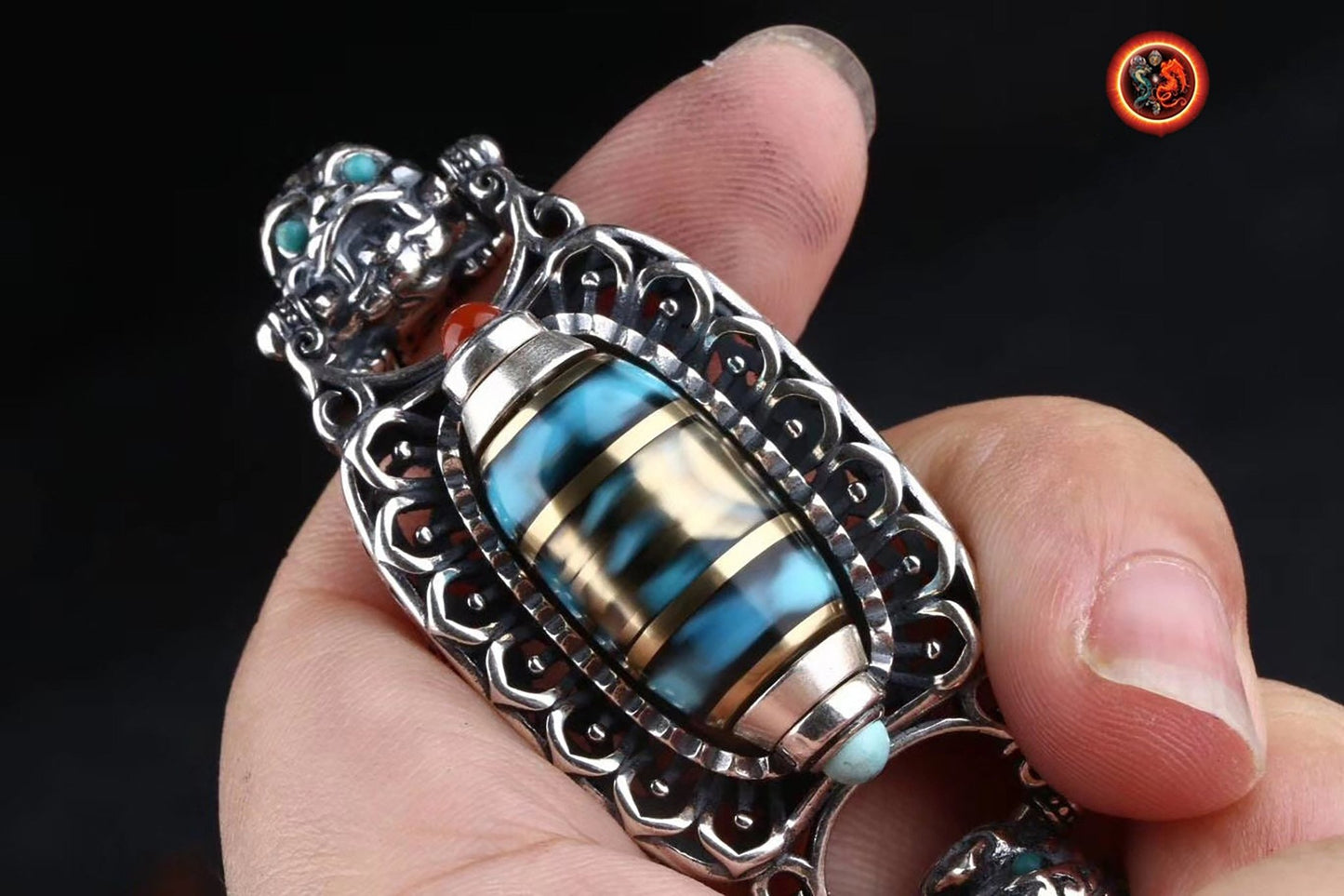 Bracelet dragon tibétain, mantra de la compassion, DZI tournant, argent 925, cuivre, Dragon Pixiu turquoise d'Arizona, agate dite nan hong (rouge du sud) - obsidian dragon