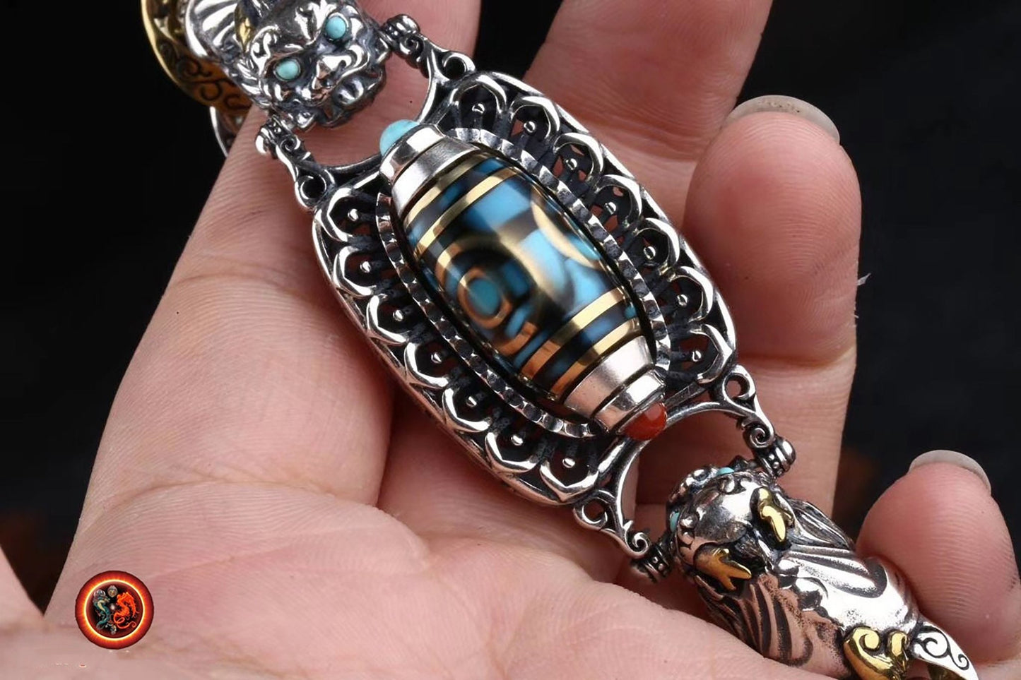 Bracelet dragon tibétain, mantra de la compassion, DZI tournant, argent 925, cuivre, Dragon Pixiu turquoise d'Arizona, agate dite nan hong (rouge du sud) - obsidian dragon