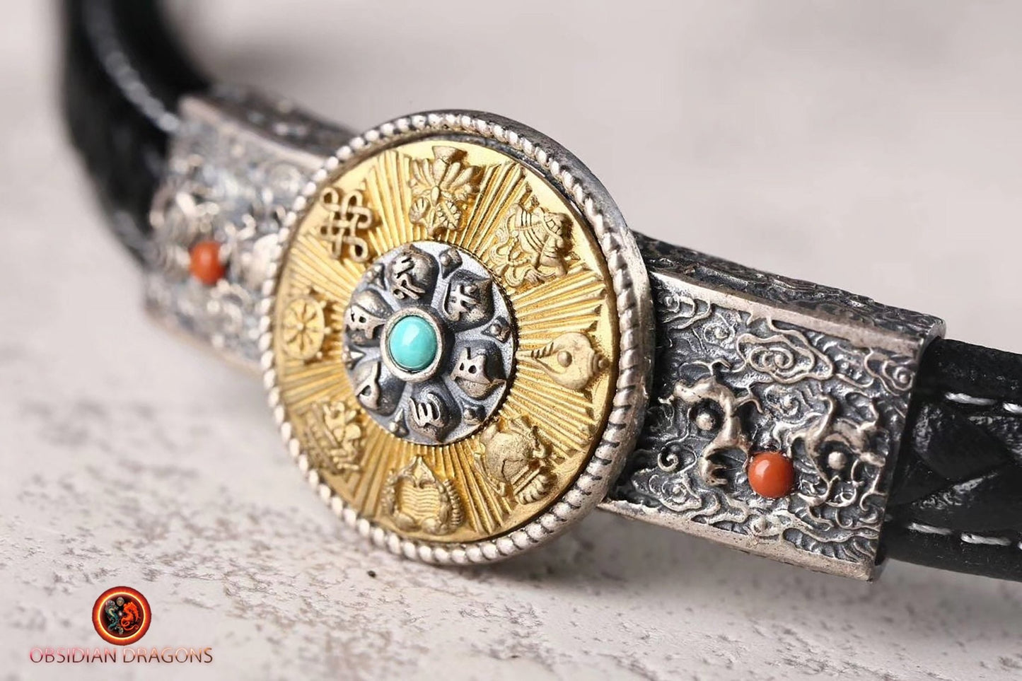 bracelet de protection bouddhiste, 8 signes auspicieux. Argent 925, cuivre, cuir tressé, turquoises - obsidian dragon