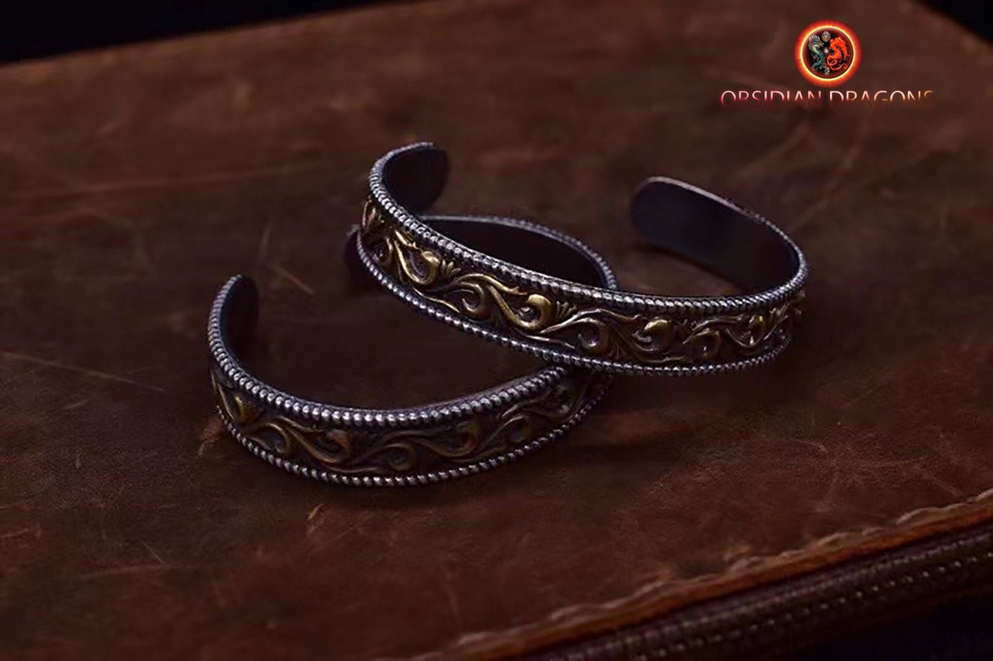 Bracelet manchette motifs floraux