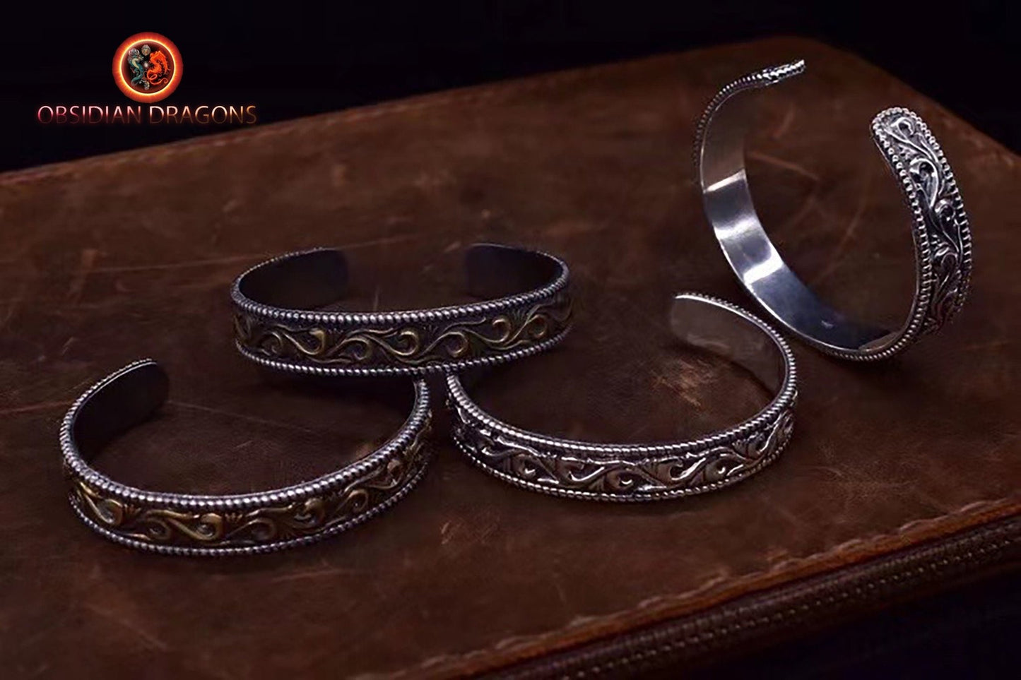 Bracelet manchette motifs floraux