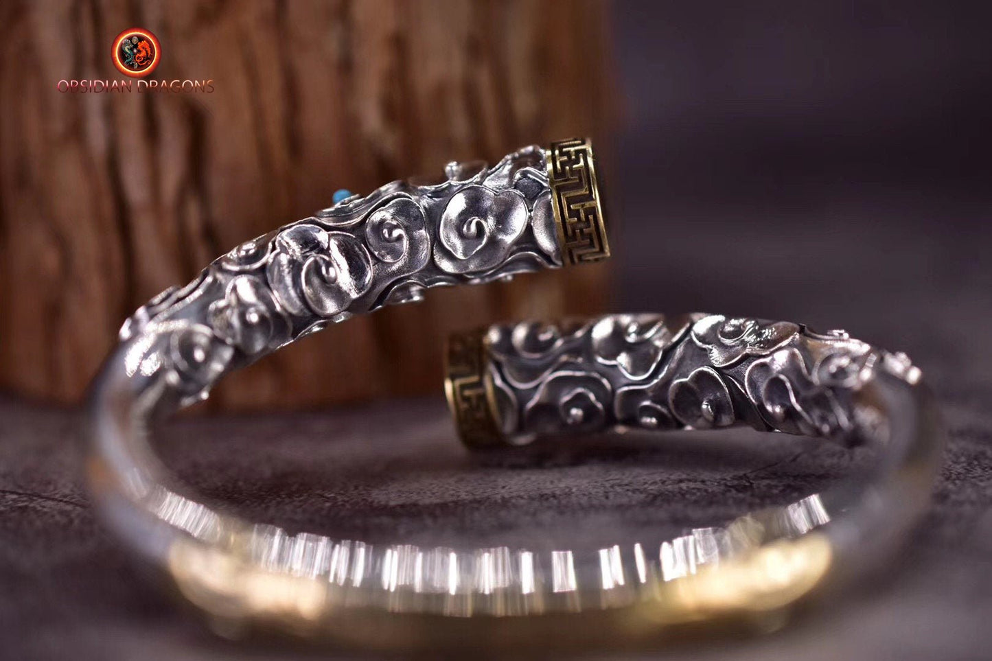 Bracelet manchette ethnique argent massif. Protection du roi singe. Baton de sun wu kong - obsidian dragon