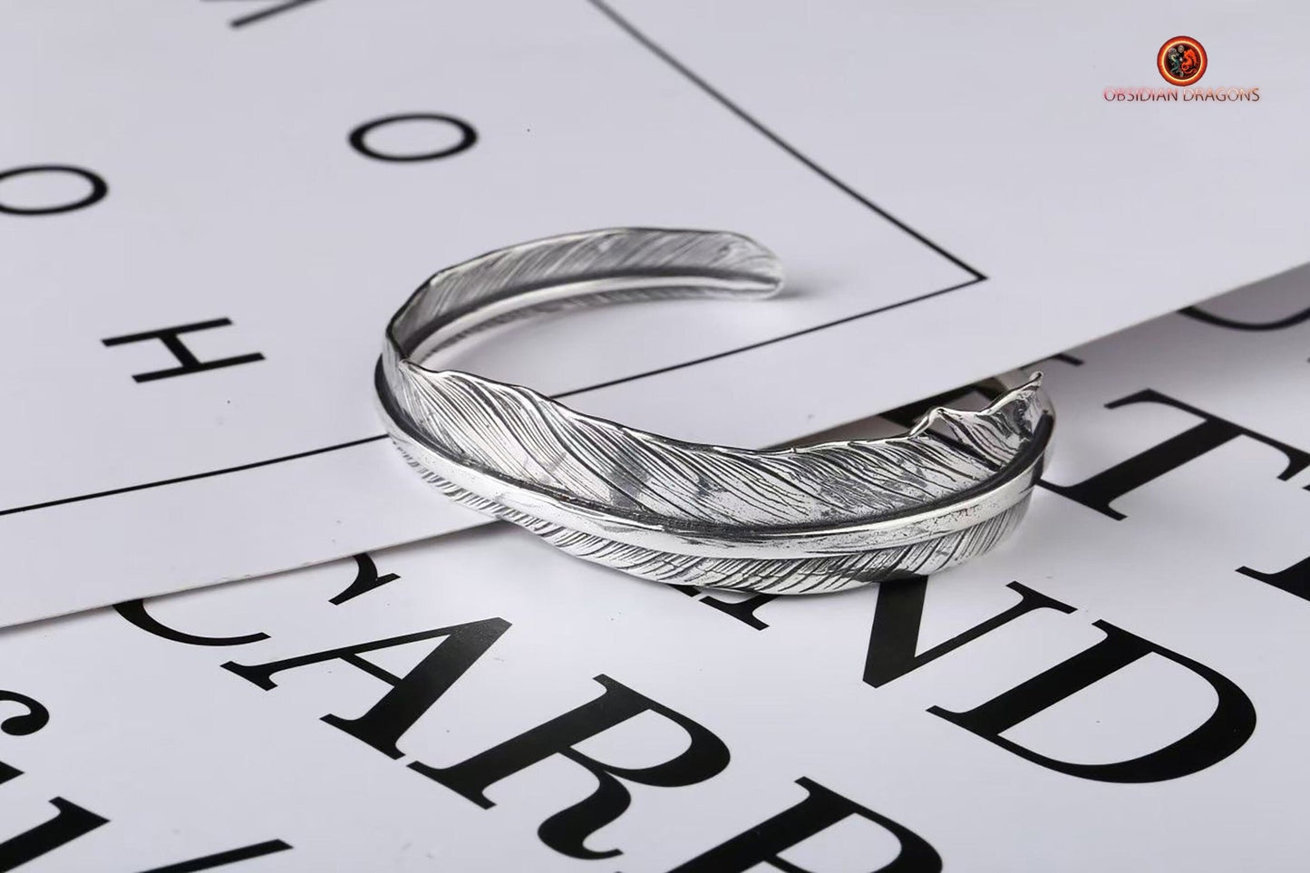 Bracelet manchette plume d'aigle- Totem chamanique