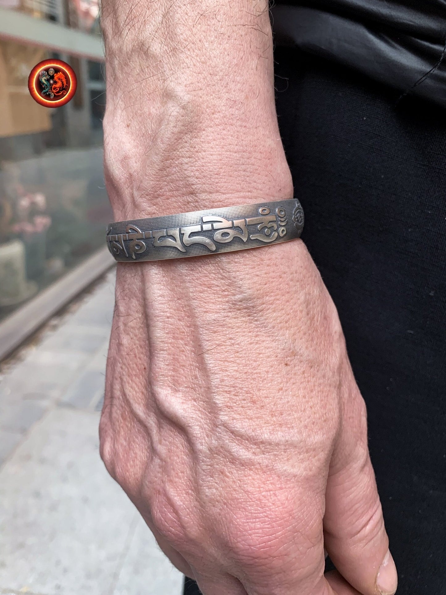 Bracelet manchette mantra de la compassion- argent 999