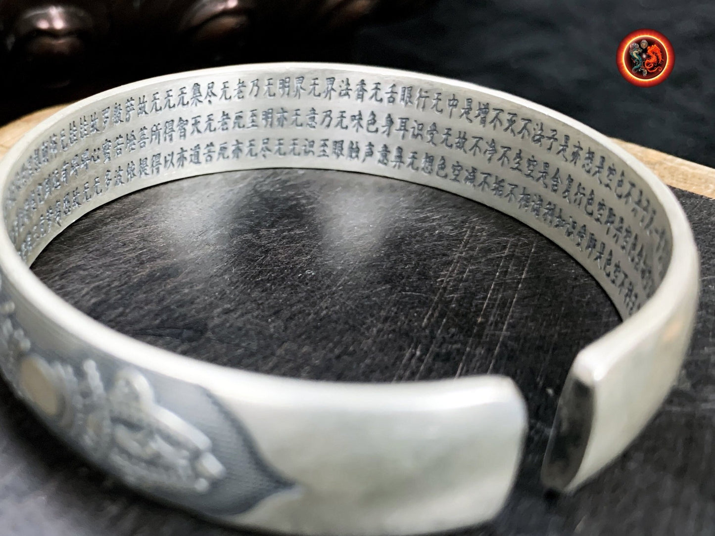 Bracelet manchette mantra de la compassion- argent 999