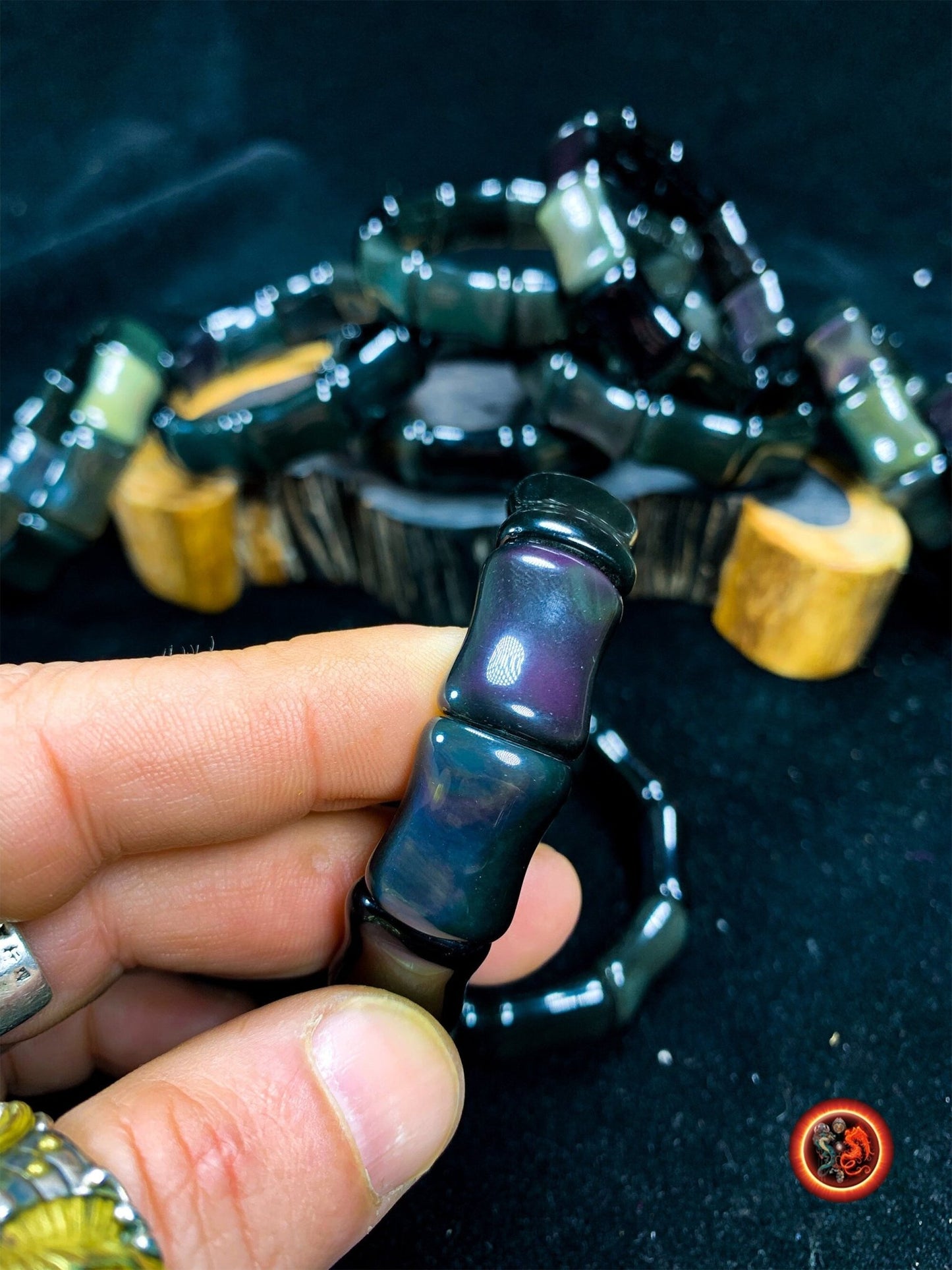bracelet en obsidienne oeil celeste d'excellente qualité. taille bambou 15 sur 13 sur 9mm. Originaire du Mexique, naturelle et expertisée. - obsidian dragon