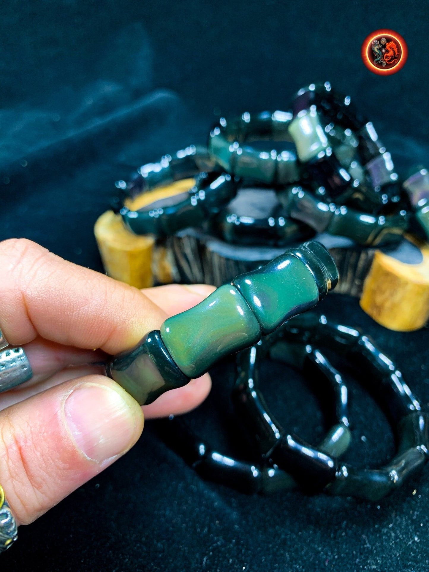 bracelet en obsidienne oeil celeste d'excellente qualité. taille bambou 15 sur 13 sur 9mm. Originaire du Mexique, naturelle et expertisée. - obsidian dragon