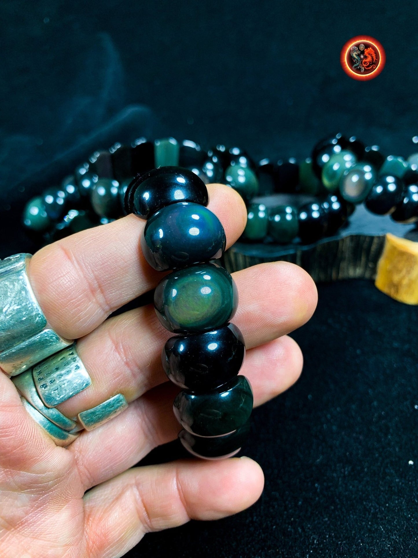 bracelet en obsidienne oeil celeste d'excellente qualité. Originaire du Mexique, naturelle et expertisée. Plaque de 20mm sur 15mm sur 9mm - obsidian dragon