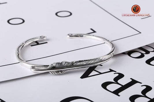 Bracelet manchette plume d'aigle argent 925. Bracelet poinçonné. Travail fin et délicat. - obsidian dragon