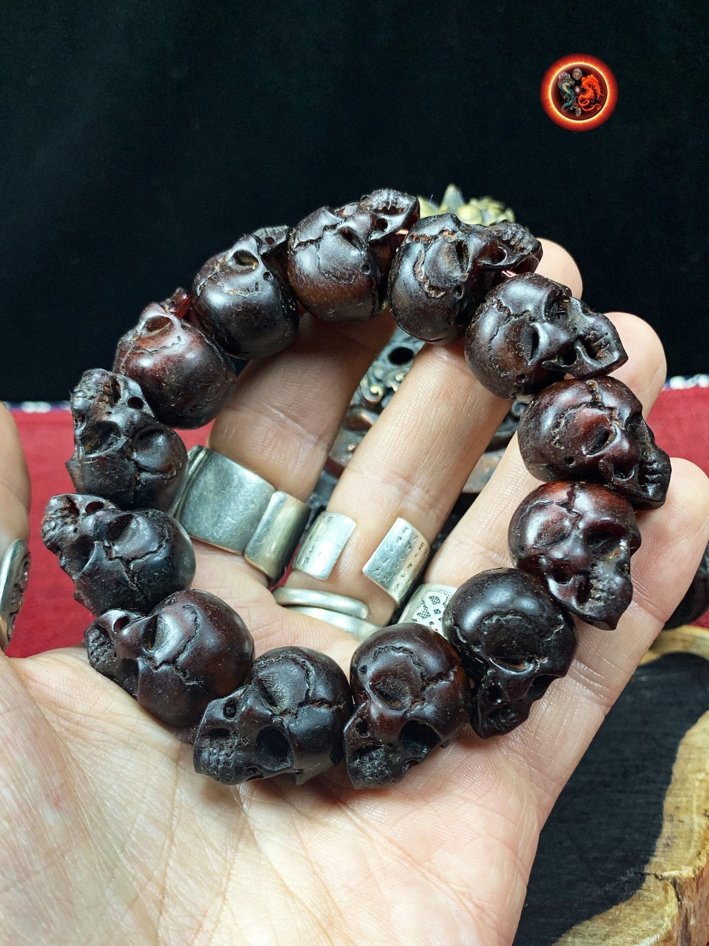 bracelet crânes- artisanal- corne de buffle
