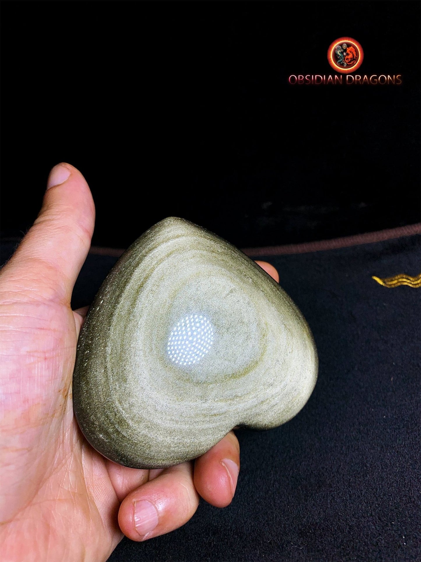 Coeur en obsidienne dorée