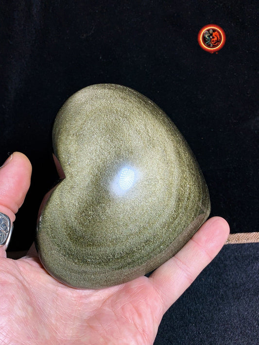 Grand coeur en obsidienne dorée. Originaire du Mexique. Qualité A+ Dimensions de 105/111/48mm poids de 0,583kg - obsidian dragon
