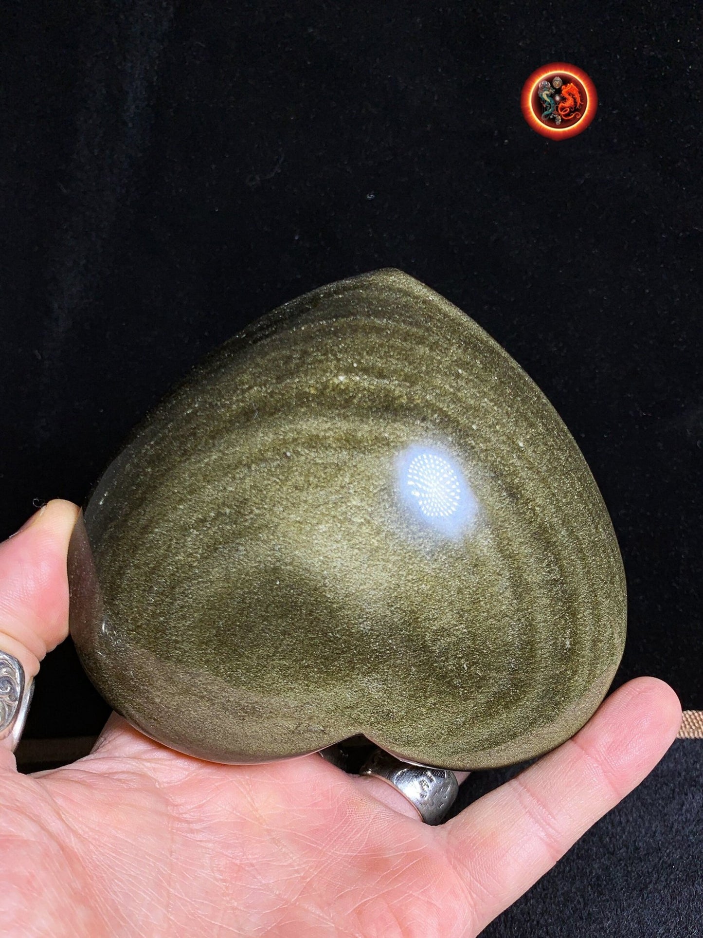Grand coeur en obsidienne dorée. Originaire du Mexique. Qualité A+ Dimensions de 105/111/48mm poids de 0,583kg - obsidian dragon